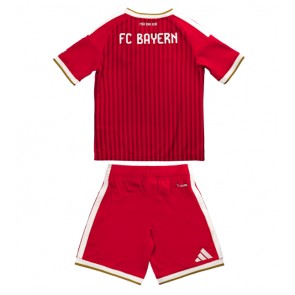 Bayern Munich Hjemmebanetrøje Børn 2026-27 Kortærmet (+ Korte bukser)